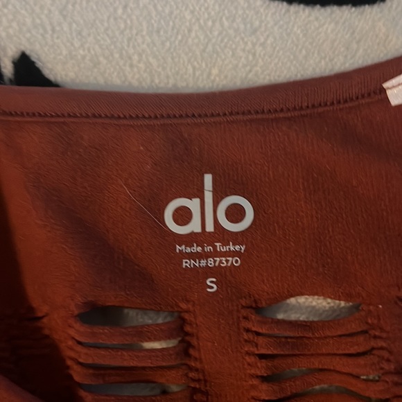 Alo yoga long sleeve size small - Picture 2 of 2